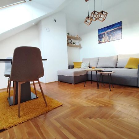 נובי סאד Apartman Ns Dan Private Parking מראה חיצוני תמונה